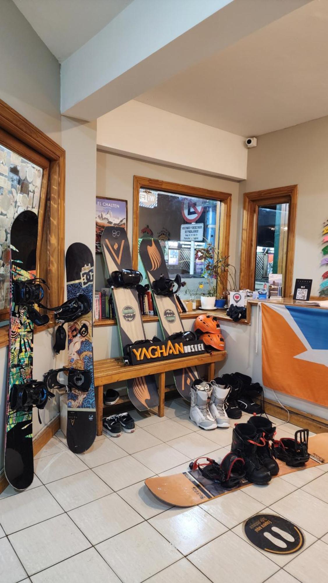 Yaghan Hostel ウシュアイア エクステリア 写真